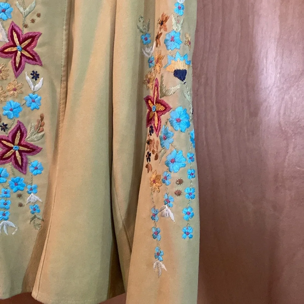 Double D Ranchwear Top - Picture 5 of 14